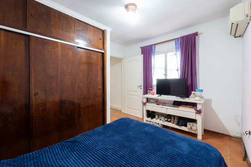 Venta De Casa 6 Ambientes En V. Tesei Apto Credito