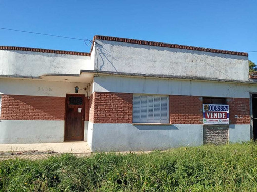 Imagen 1 de 3 de Cañuelas-casa A Reciclar En Venta