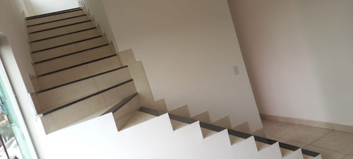 Apartamento Com Cobertura E Moveis Planejados Em Dois Quartos, Dois Banheiro, Painel Separador De Ambiente