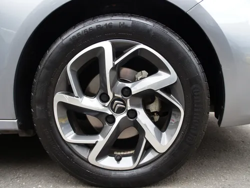 Citroën C-Elysée 1.6 Shine