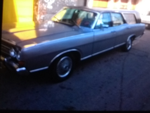 Ford Fairlane