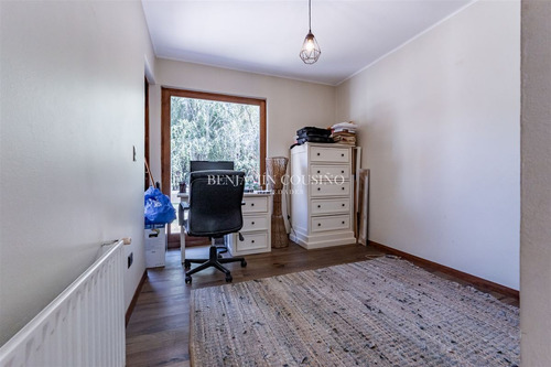 Casa En Venta De 4 Dorm. En Colina