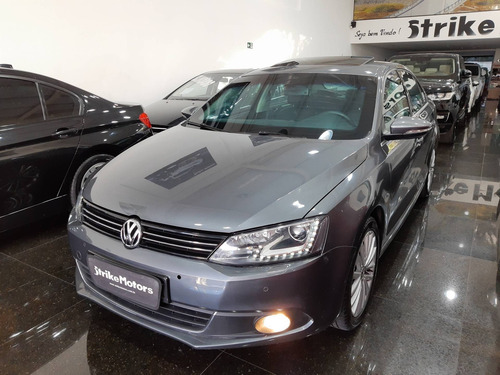 Volkswagen Jetta 2.0 Tsi Highline 211cv Gasolina 4p