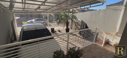 Imagem 2 de 14 de Casa Para Venda Em Guarapuava, Boqueirão, 2 Dormitórios, 1 Suíte, 2 Banheiros, 1 Vaga - Cs-0028_2-733922