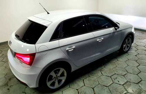 Imagen 2 de 15 de Audi A1 Sportback 2018 2017 2019 Usado A3 Q2 Q3 Q5 A4 A5 Q7