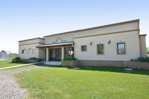 Lote De 1035 M2 En Venta En Barrio Mirabosques, Etapa I. Los Cardales.