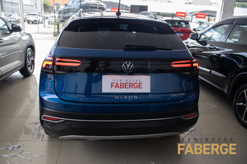 Volkswagen Nivus 1.0 200 TSI TOTAL FLEX HIGHLINE AUTOMÁTICO