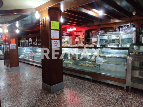 Imagen 11 de 14 de 160701 Anthony M 0424-4338703 Venta Complejo Hotel En Moron