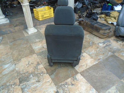 Vendo Asiento Delantero Izquierdo De Nissan Tiida Año 2012