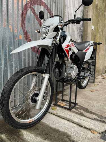Honda Tornado 250 En Excelente Estado, Precio Charlable