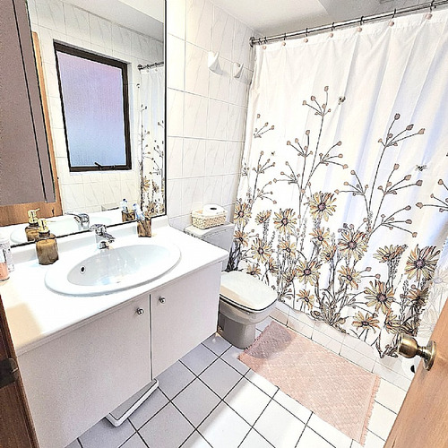 Venta Depto 3 Dorm Y Servicios. Apumanque. Las Condes