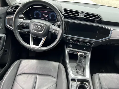 Audi Q3 Ambition