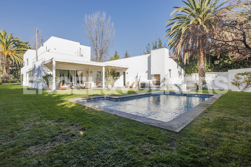 Casa En Pleno Jardín Del Este