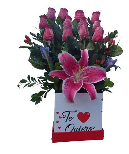 Imagen 1 de 1 de Arreglo Floral Rosas Rojas Importadas Con Lilium Grande