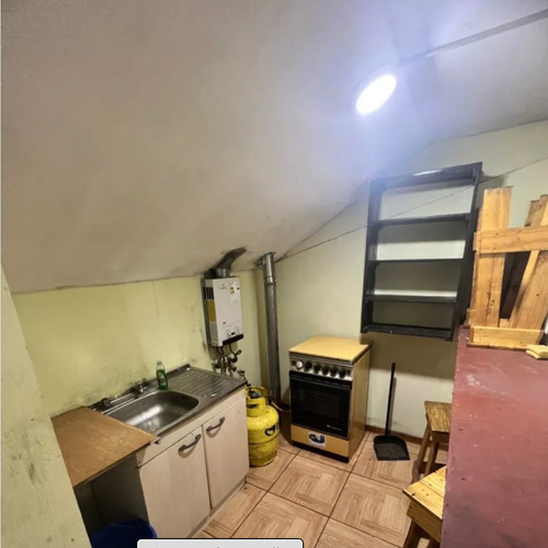 Casa Para Inversión / 7 Deptos Y Bodega