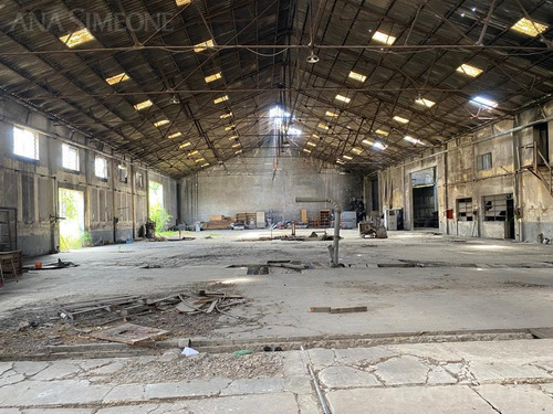 Imagen 3 de 12 de Nave Industrial En Mataderos