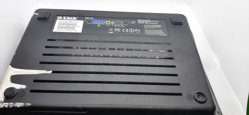 Router D-link Dir-827 Wifi 600mbps 4 Rj45 Gigabit Usb 3.0 Sd (Usado)