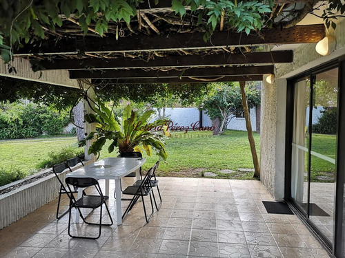 Imagen 8 de 30 de Excelente Casa Cpn 1500m2 De Terreno, En Zona De Jardines De Córdoba