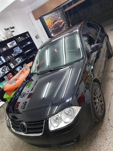 Volkswagen Bora 1.8 Highline T 180cv Cuero 2014