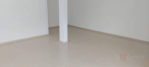 Sala Para Alugar, 30 M² Por R$ 1.300,00/mês - Vila Nova - Blumenau/sc - Sa0026