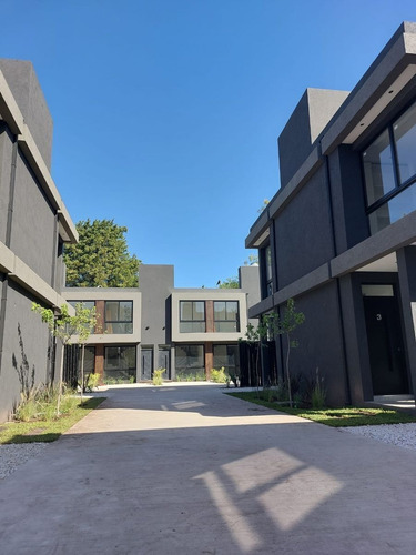Imagen 10 de 18 de Venta De Complejo/condomino Gabriela Mistral | Ituzaingo N