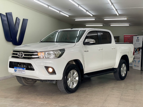 Toyota Hilux 2.8 Cd Srv 177cv 4x2