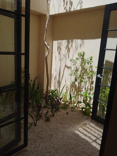 Casa A Unas Cuadras Del Paseo De Montejo Merida Yucatan