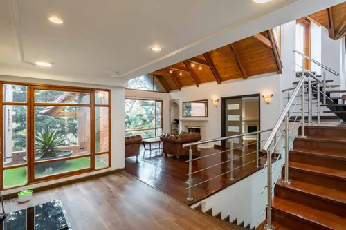Casa En Arriendo En Sierras Del Moral. Cod V22942