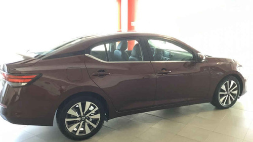 Imagen 5 de 15 de Nissan Sentra 2020 4p Exclusive Cvt