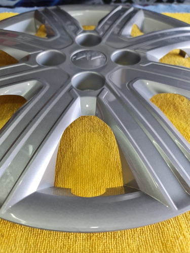 Tapon Copa Polvera De Kia Rio Nuevo Emblema R15 Original (Usado)