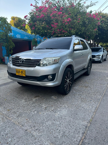 Toyota Fortuner 2.7l 4x2