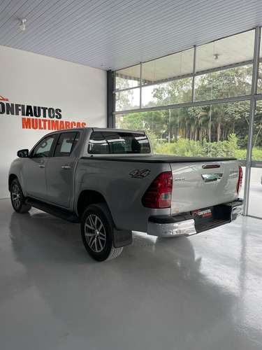 Toyota Hilux 2.8 Tdi Srx Cab. Dupla 4x4 Aut. 4p