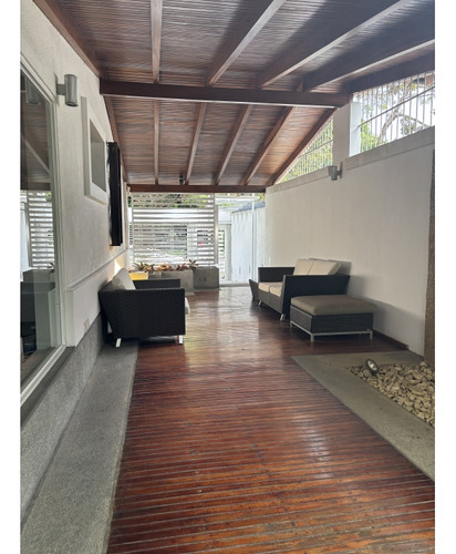 Alquiler Casa 500m2 Caurimare 8408