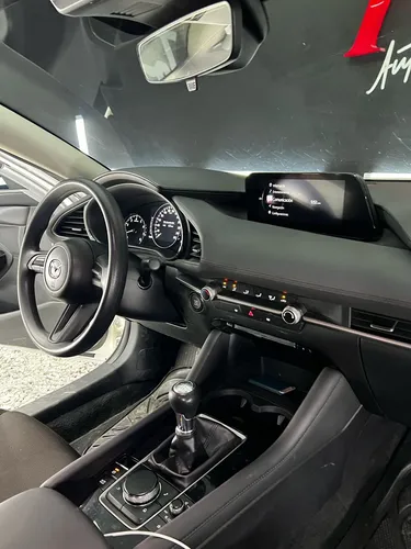 Mazda 3 2.0 Prime