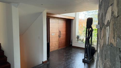 Espectacular Casa, Buen Precio, Condominio Y Vista