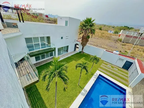 Venta De Propiedad Con Dos Casas, A 10 Minutos Del Centro De Cocoyocclave 5027