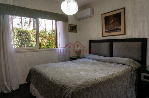 En Complejo Av. Roosevelt De Dos Dormitorios , Dos Baños.- Ref: 2135