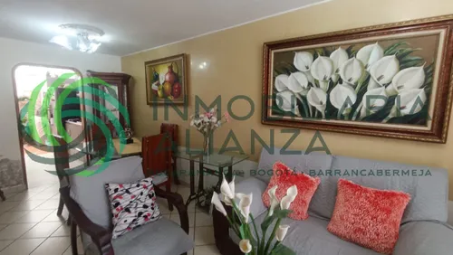 Casa En Venta En Jardines De Coaviconsa. Cod V61708