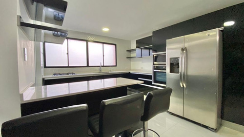 Imagen 4 de 12 de Apartamento En Alquiler Amoblado