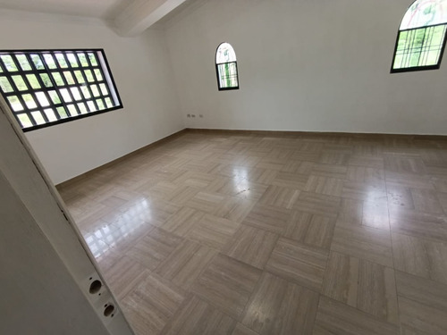 (hl28) Vendo Hermosa Casa En Colinas De Guataparo