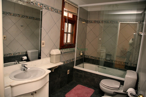 Excelente Casa En Venta En Playa Mansa, Punta Del Este- Ref: 37613