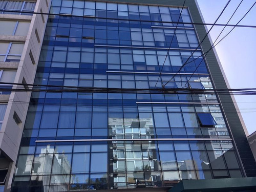 Imagen 1 de 12 de Excelente Oficina En Juan Carlos Cruz Al 2300 De 192 M2 Cubiertos