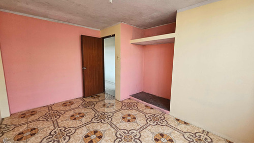 Se Alquila Habitación En Comas 2do Y 4to Piso Baño/c