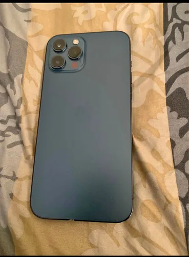 Celular iPhone 12 Pro Max Con Caja (Usado)