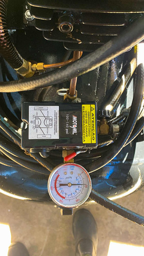 Um Compressor 15 Pés 175 Litros Nunca Usado Novo