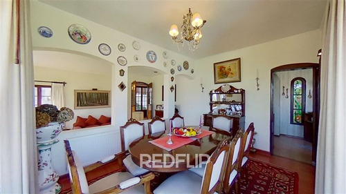 Casa En Venta En Los Dominicos /san Carlos De Apoquindo
