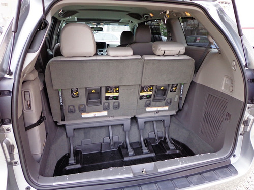 Imagen 12 de 14 de Toyota Sienna Xle 2016 4x2 Automático