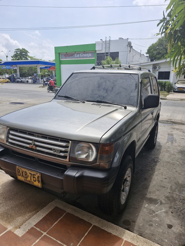 Mitsubishi Montero 2.6 L042 Cabinado