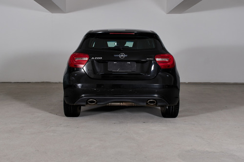 Imagen 4 de 15 de Mercedes Benz 2014 A 200 Blueefficiency Urban L/13