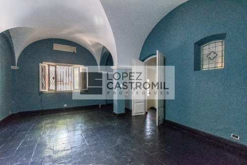 Imagen 6 de 15 de Casa Venta 8 Ambientes Belgrano Balcón Aterrazado Al Frente Todo Luz Y Sol Excelente Distribución Toilette Suite Doble Circulación Patio Lavadero Baulera Lote Propio Unica Oportunidad